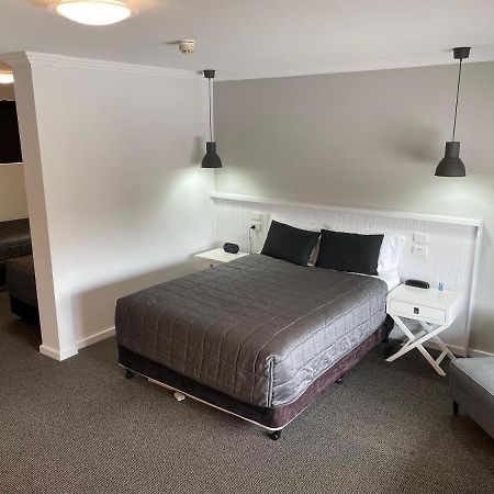 Noah'S Mid City Motor Inn Мъсуелбрук Екстериор снимка