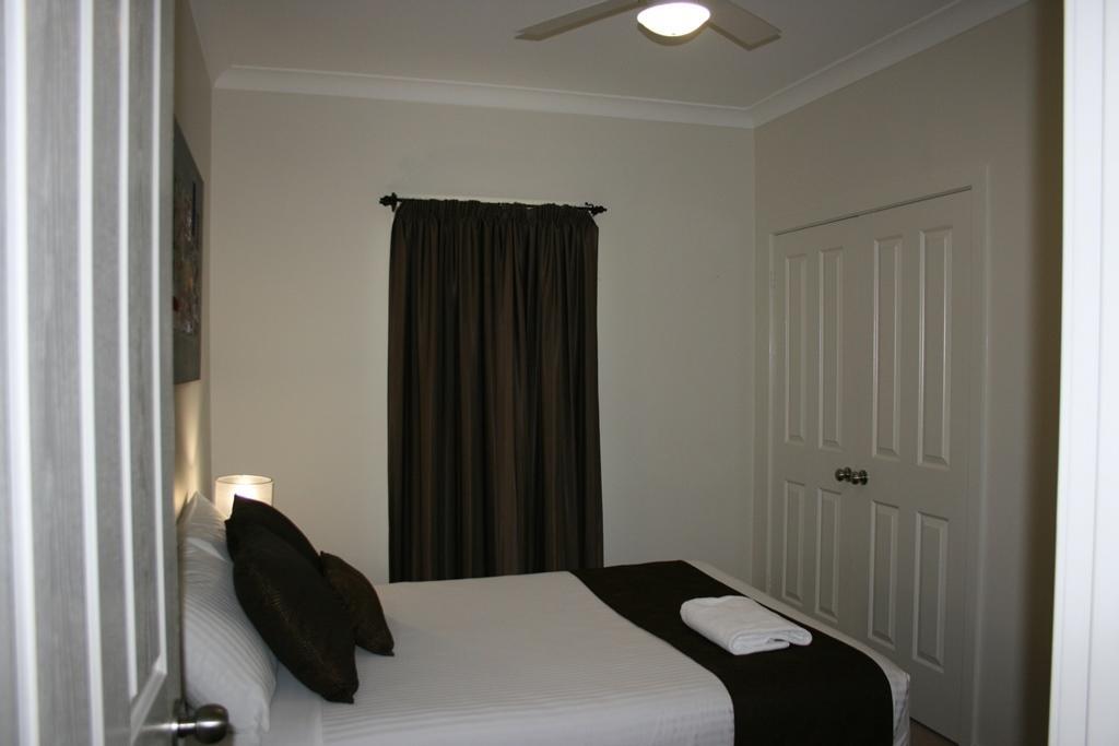 Noah'S Mid City Motor Inn Мъсуелбрук Стая снимка