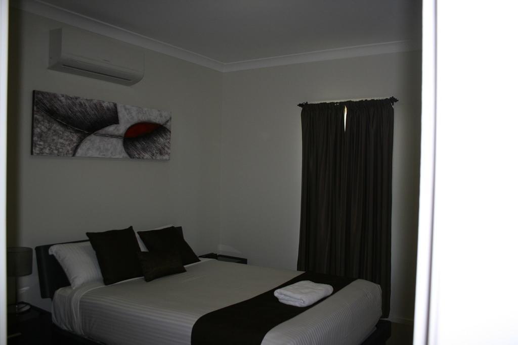 Noah'S Mid City Motor Inn Мъсуелбрук Стая снимка