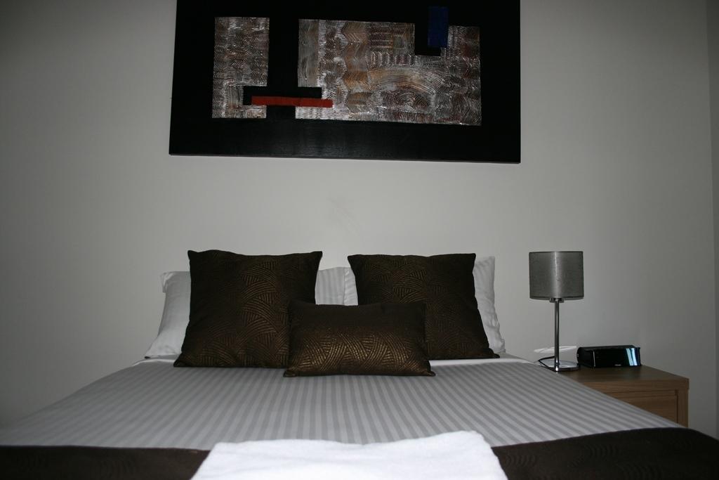 Noah'S Mid City Motor Inn Мъсуелбрук Стая снимка