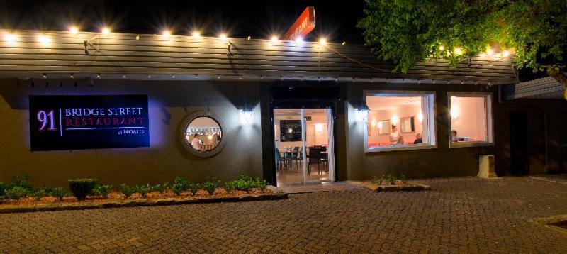 Noah'S Mid City Motor Inn Мъсуелбрук Екстериор снимка