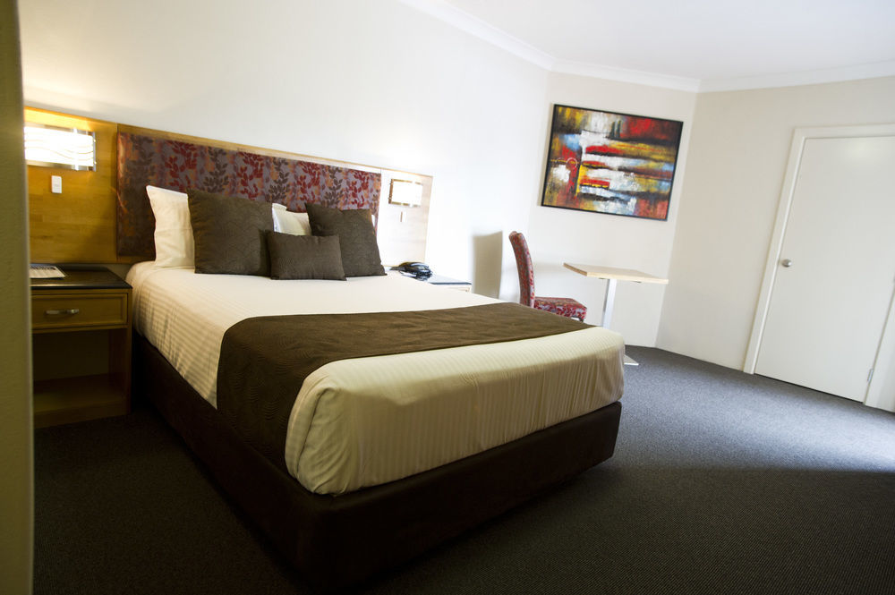 Noah'S Mid City Motor Inn Мъсуелбрук Екстериор снимка